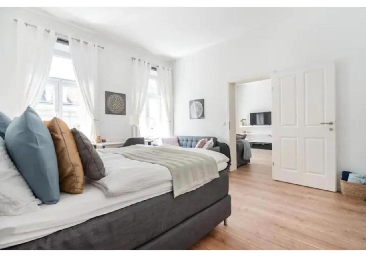 Luxurious And Bright, 5 Min To City Center Apartment Vienna Exterior photo