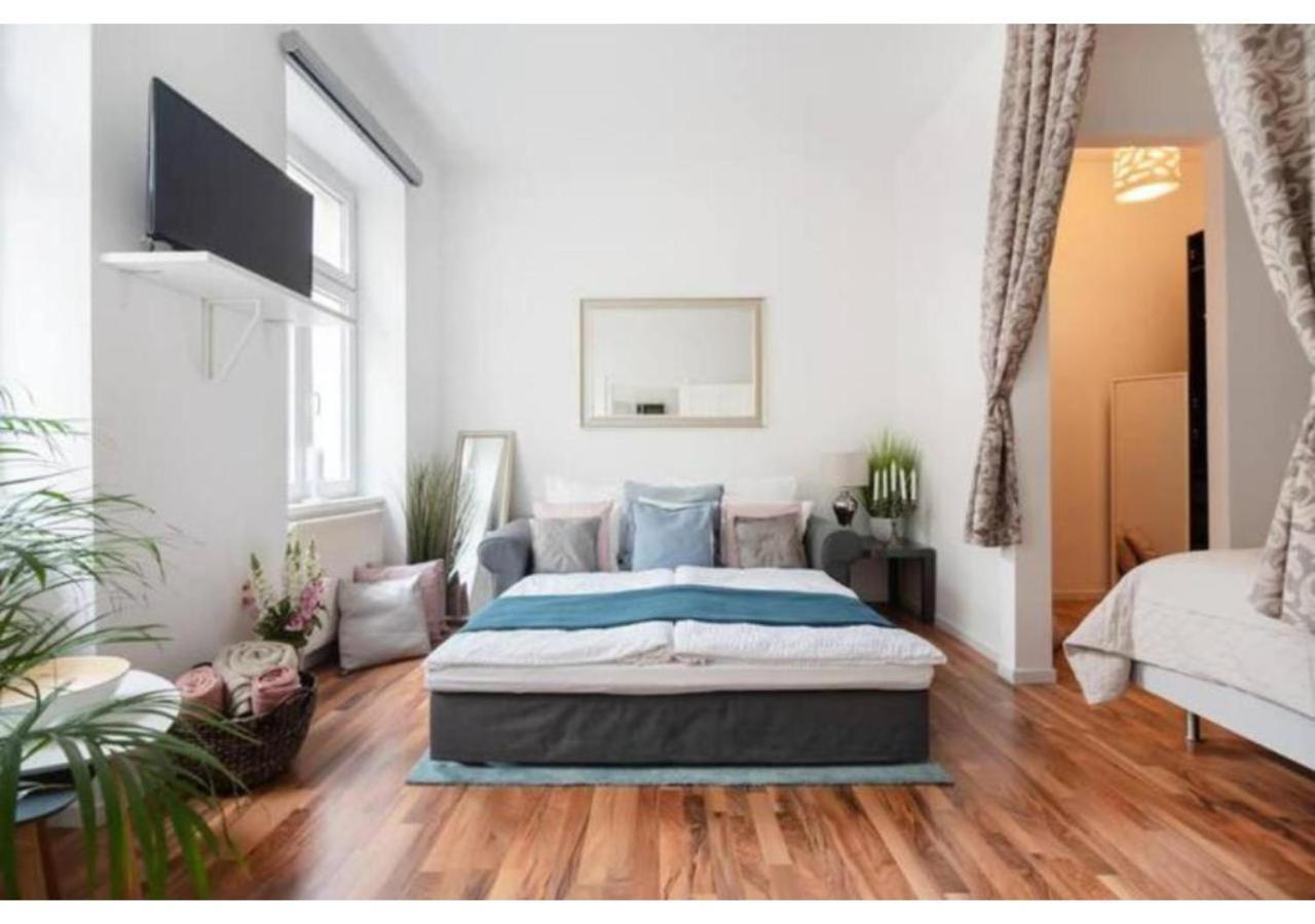 Luxurious And Bright, 5 Min To City Center Apartment Vienna Exterior photo