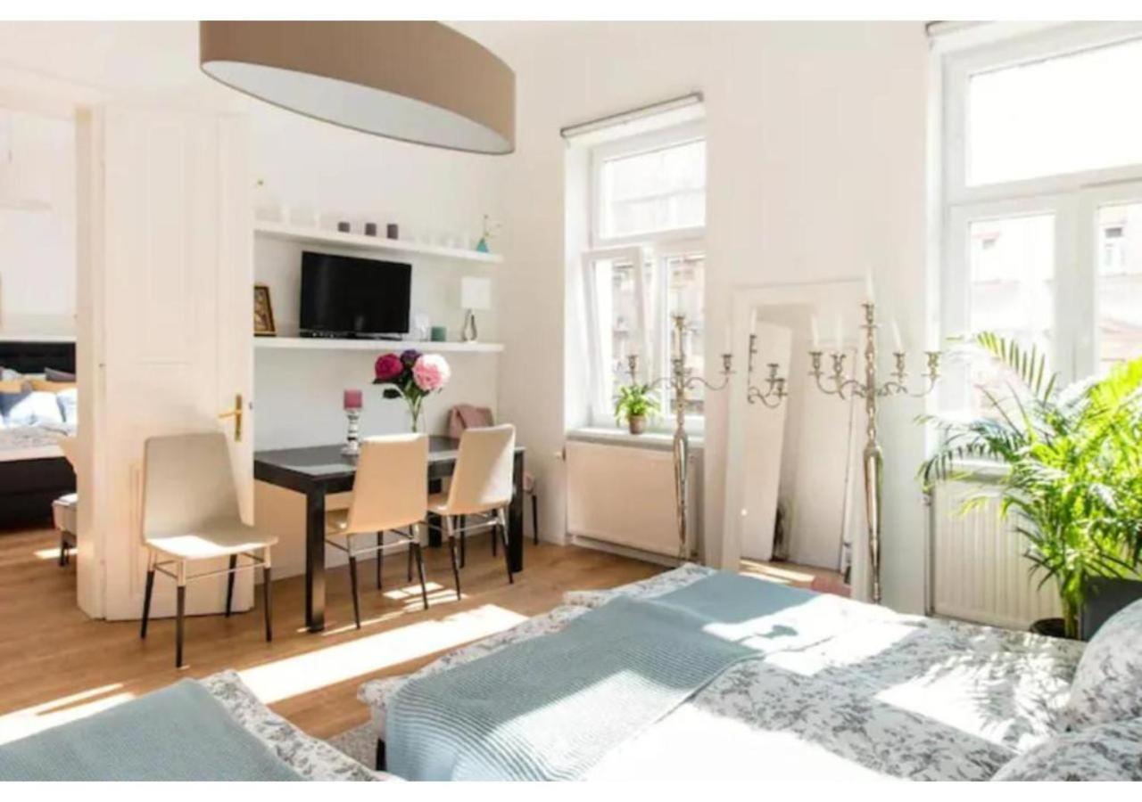 Luxurious And Bright, 5 Min To City Center Apartment Vienna Exterior photo